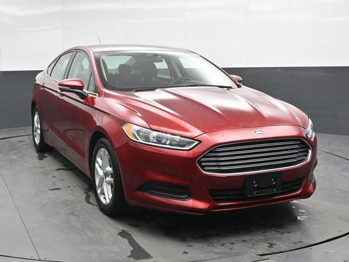 Ruby Red Metallic 2014 Ford Fusion SE