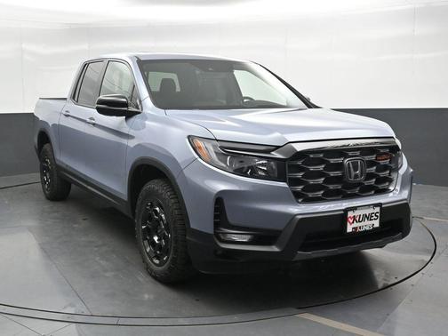 2025 Honda Ridgeline TrailSport+
