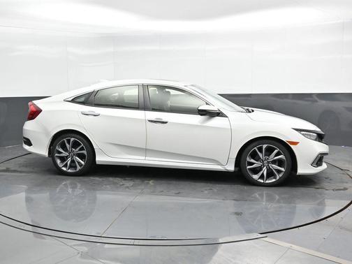 2019 Honda Civic Touring