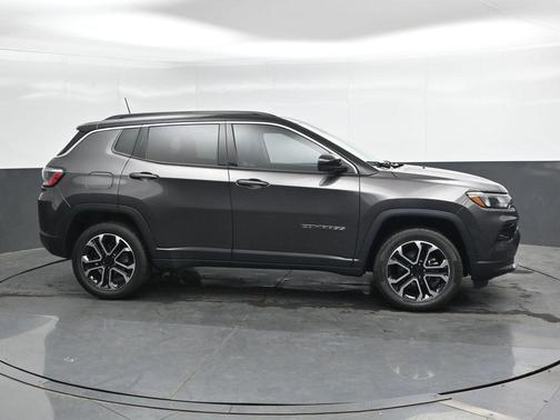Granite Crystal Clearcoat Metallic 2022 Jeep Compass Limited