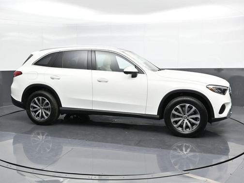 2025 Mercedes-Benz GLC 300 Base 4MATIC
