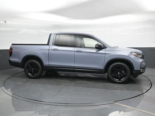 2022 Honda Ridgeline Black Edition