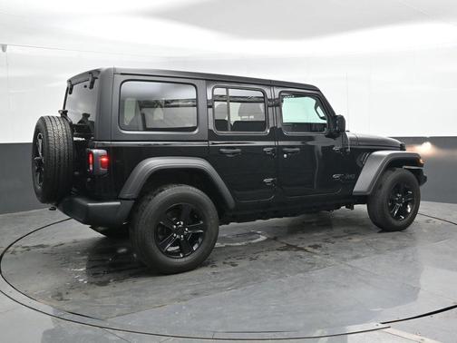 Black Clearcoat 2023 Jeep Wrangler Sport