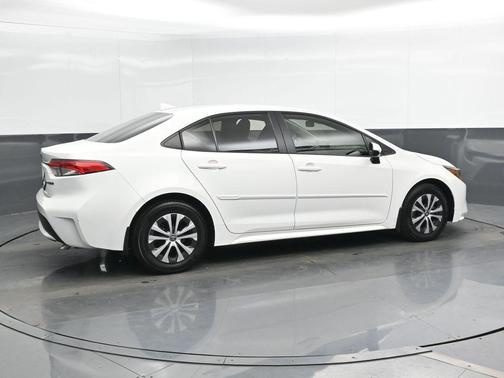 2022 Toyota Corolla Hybrid LE