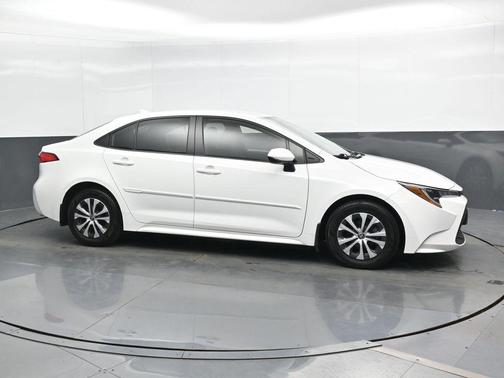 2022 Toyota Corolla Hybrid LE