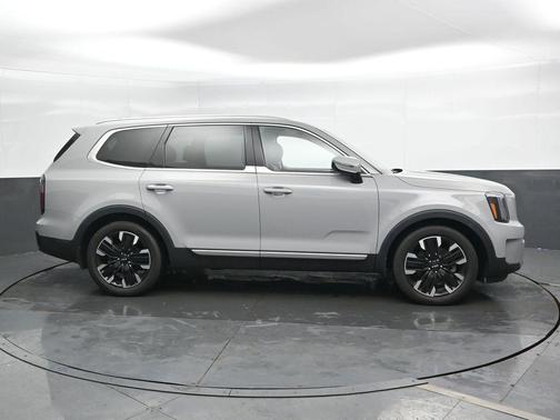 Gray 2023 Kia Telluride SX