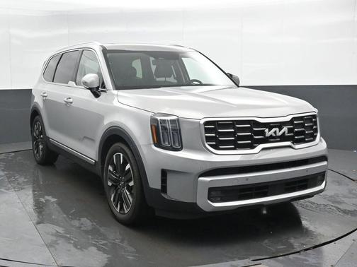 Gray 2023 Kia Telluride SX