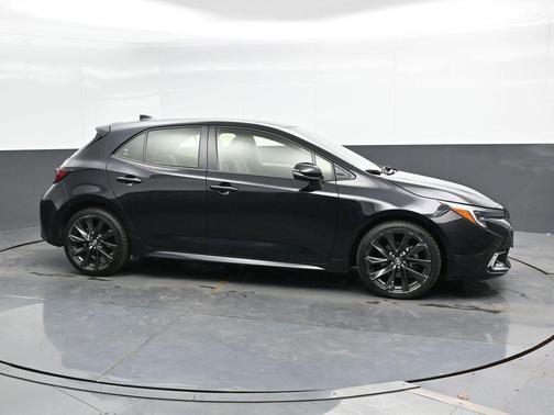 2023 Toyota Corolla Hatchback XSE