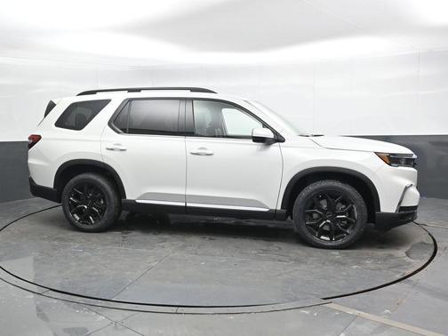 2025 Honda Pilot Touring+