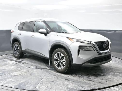 Brilliant Silver Metallic 2023 Nissan Rogue SV