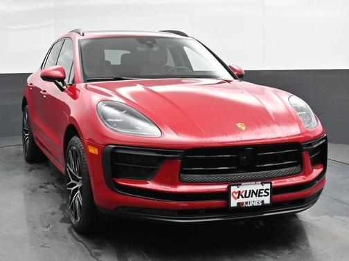 2022 Porsche Macan Base