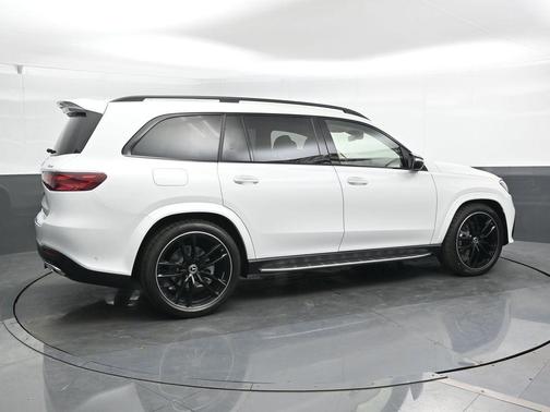 2026 Mercedes-Benz GLS 450