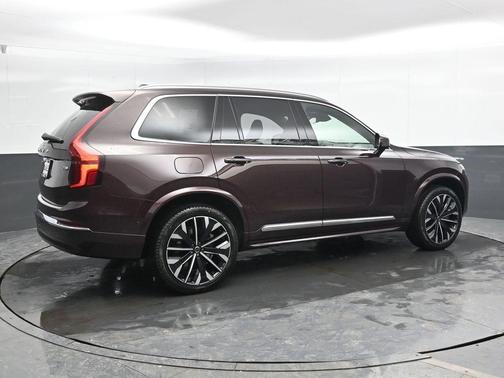 2026 Volvo XC90 Plug-In Hybrid T8 Ultra 7-Seater