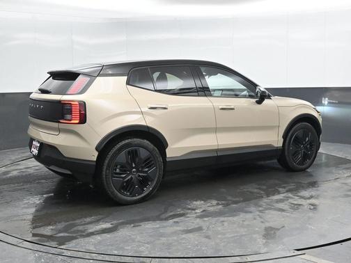 2026 Volvo EX30 TWIN MOTOR CROSS COUNTRY ULTRA