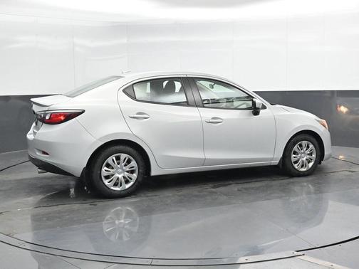 2019 Toyota Yaris Sedan L