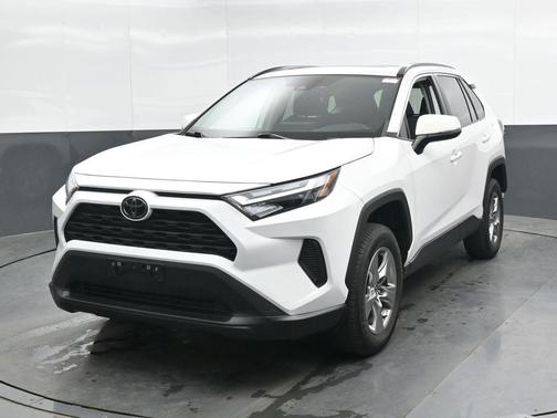 Ice 2023 Toyota RAV4 XLE