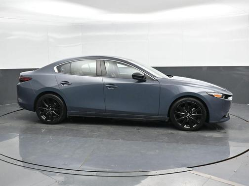 2023 Mazda Mazda3 2.5 S Carbon Edition