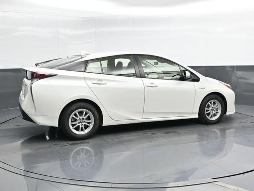 2017 Toyota Prius Two