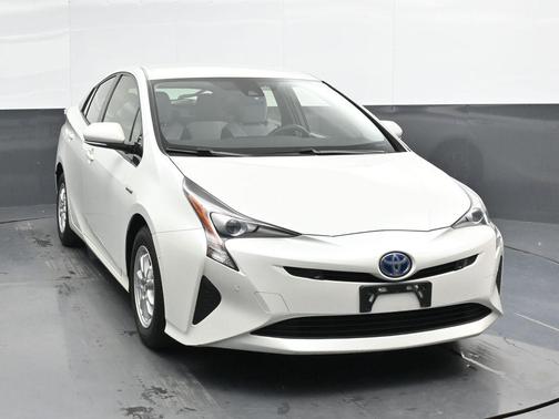 2017 Toyota Prius Two