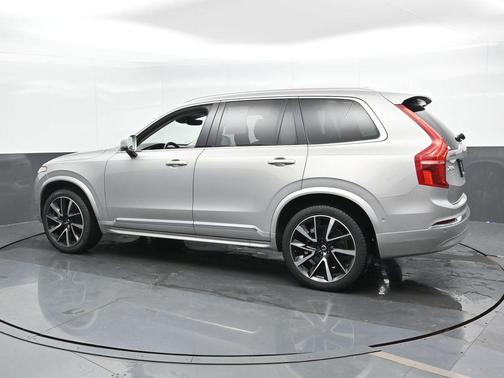 2024 Volvo XC90 B5 Plus Bright Theme