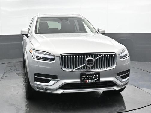 2024 Volvo XC90 B5 Plus Bright Theme