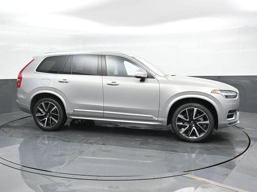 2024 Volvo XC90 B5 Plus Bright Theme