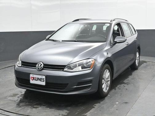 2016 Volkswagen Golf SportWagen S