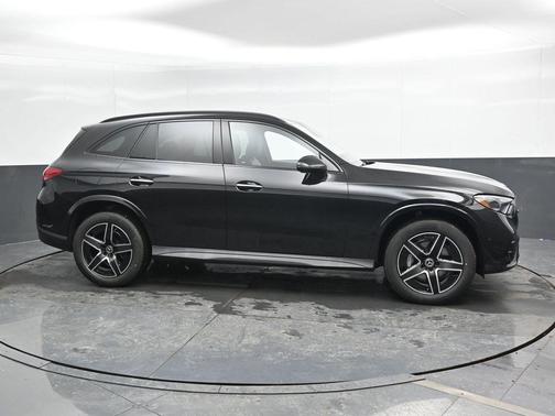 2026 Mercedes-Benz GLC 300 Base 4MATIC