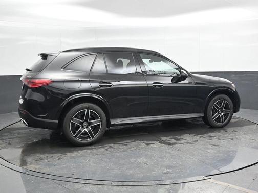 2026 Mercedes-Benz GLC 300 Base 4MATIC
