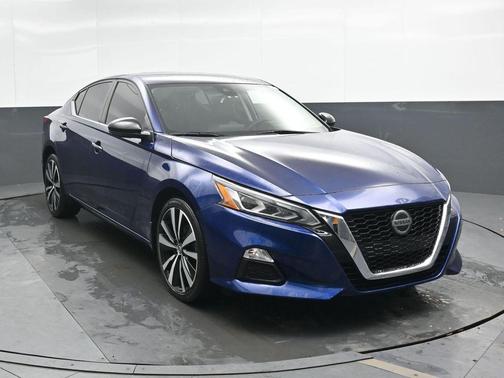 Deep Blue Pearl 2021 Nissan Altima 2.5 SR