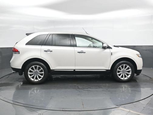 White Platinum Clearcoat Metallic 2015 Lincoln MKX Base