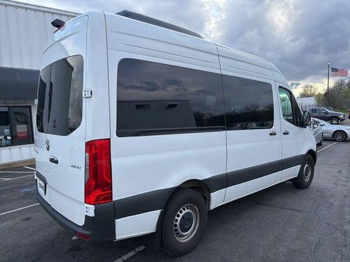 2024 Mercedes-Benz Sprinter 2500 144 WB Standard Roof Passenger