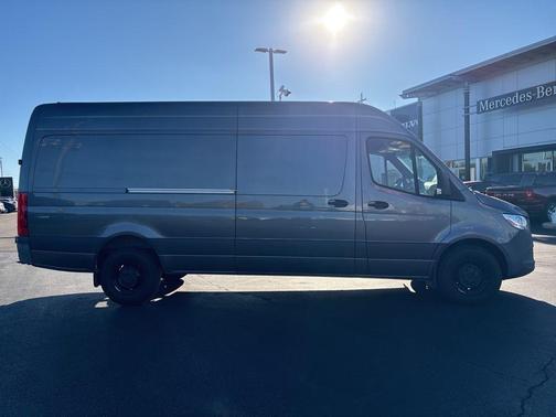 2021 Mercedes-Benz Sprinter 2500 170 WB