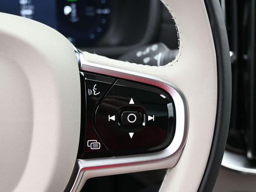 2026 Volvo XC90 Plug-In Hybrid T8 Ultra 7-Seater