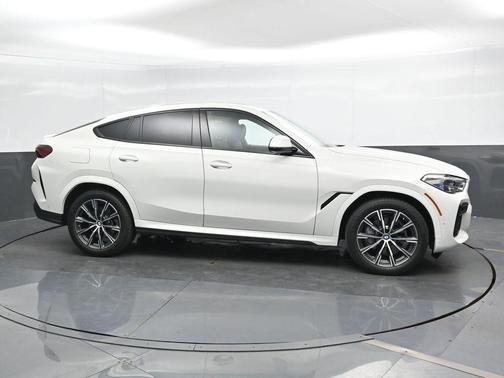 2022 BMW X6 xDrive40i