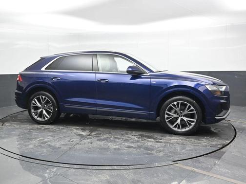 2021 Audi Q8 55 Premium Plus
