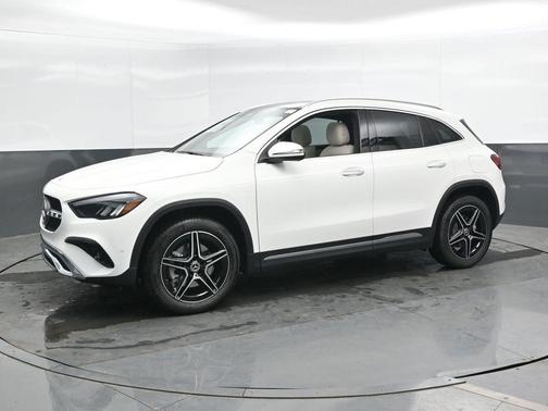 Polar White 2026 Mercedes-Benz GLA 250 Base 4MATIC