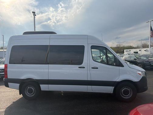 Arctic White 2024 Mercedes-Benz Sprinter 2500 144 WB Standard Roof Passenger