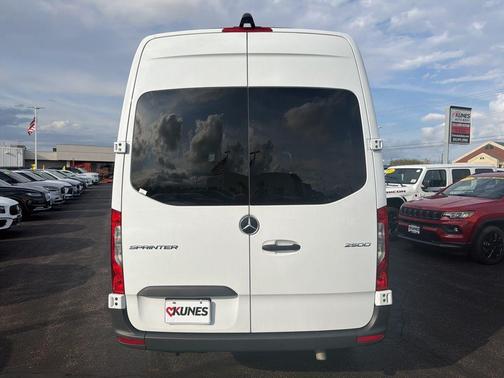 Arctic White 2024 Mercedes-Benz Sprinter 2500 144 WB Standard Roof Passenger