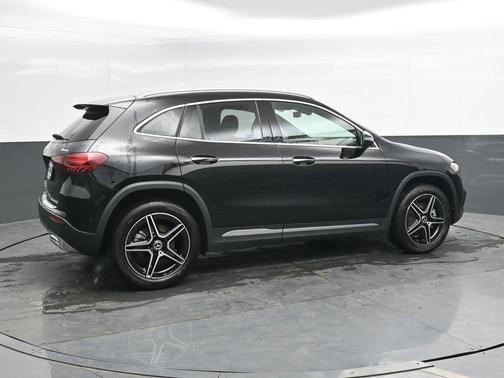 Midnight Black 2026 Mercedes-Benz GLA 250 Base 4MATIC