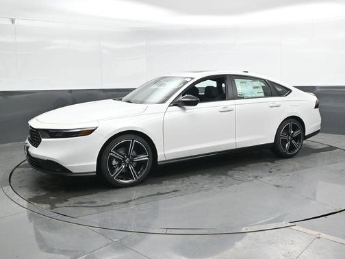 Platinum White Pearl 2026 Honda Accord Hybrid Sport