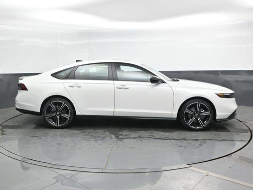 Platinum White Pearl 2026 Honda Accord Hybrid Sport