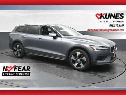 Osmium Gray Metallic 2020 Volvo V60 Cross Country T5