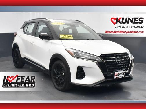 2023 Nissan Kicks SR