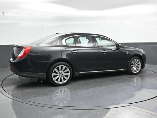 2013 Lincoln MKS Base