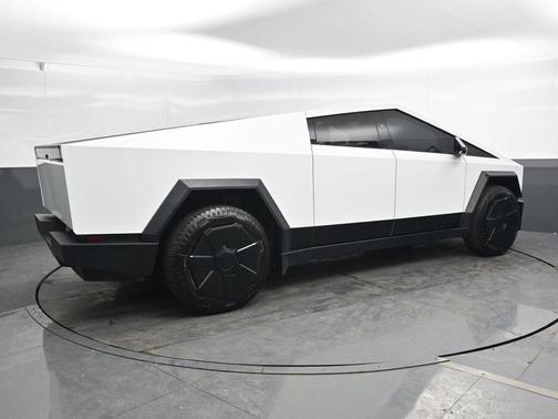 2025 Tesla Cybertruck Base