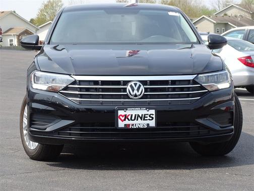 Photo 4 of 28 of 2019 Volkswagen Jetta 1.4T S