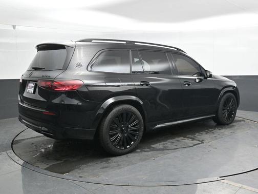 Obsidian Black Metallic 2024 Mercedes-Benz Maybach GLS 600 4MATIC