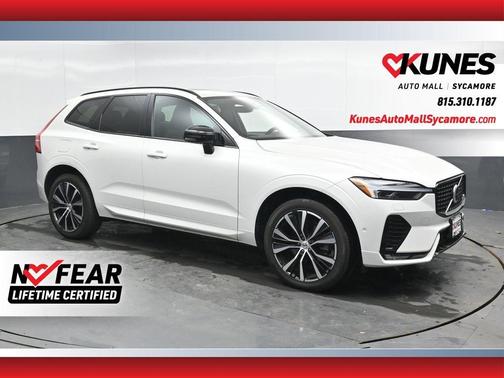 2024 Volvo XC60 B5 Plus Dark Theme