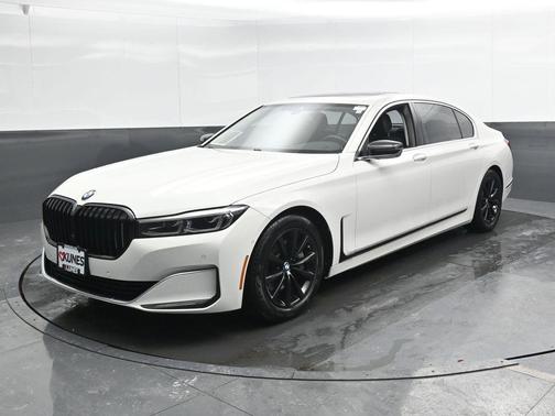 2021 BMW 740 i xDrive
